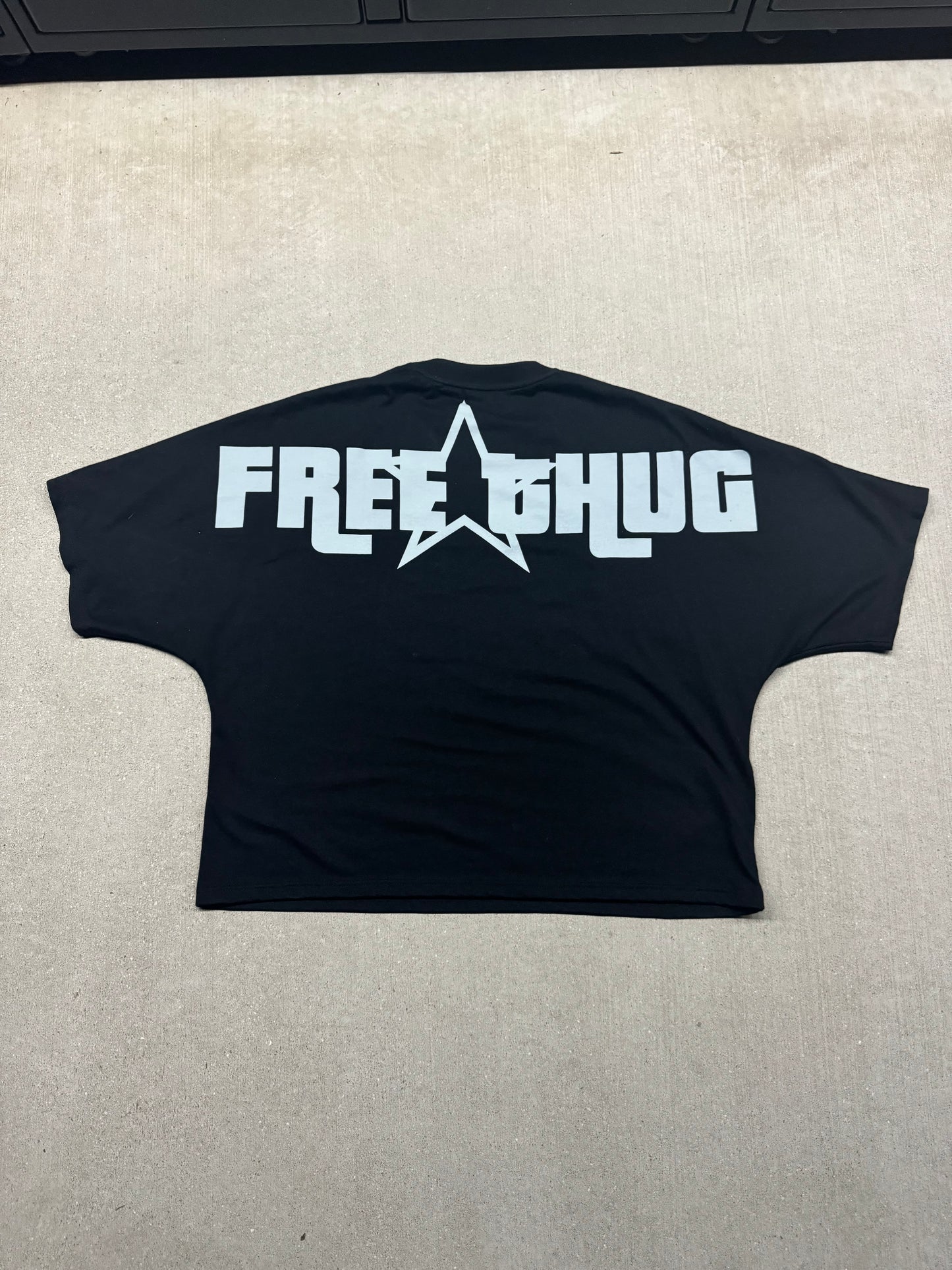 Free Thug Tee cropped box tee