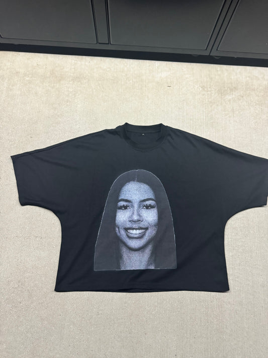 Free Thug Tee cropped box tee